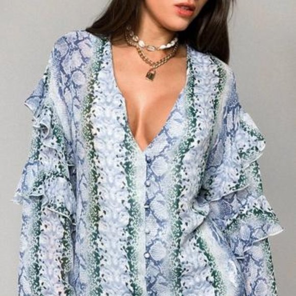 Missguided Tops - SALE $ NWT Missguided Blue Animal Print Frill Sleeve Chiffon Blouse